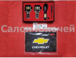 Подарочный набор для Chevrolet №1 (заглушки, брелок, силиконовый коврик)