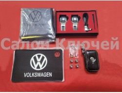 Подарочный набор для Volkswagen №3 (заглушки, брелок, микрофибра, силиконовый коврик, ключница, колпачки)