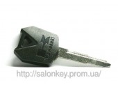 Ключ на Kawasaki ZZR100, ZZR1400, ZX-6R, ZX-9R, ZX-12R, Z1000, Z600 с местом под чип. Черный.